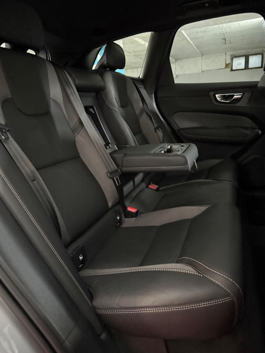 Volvo XC60 B5 Plus Dark AWD H&K Sound Assist AppCar360, миниатюра 20