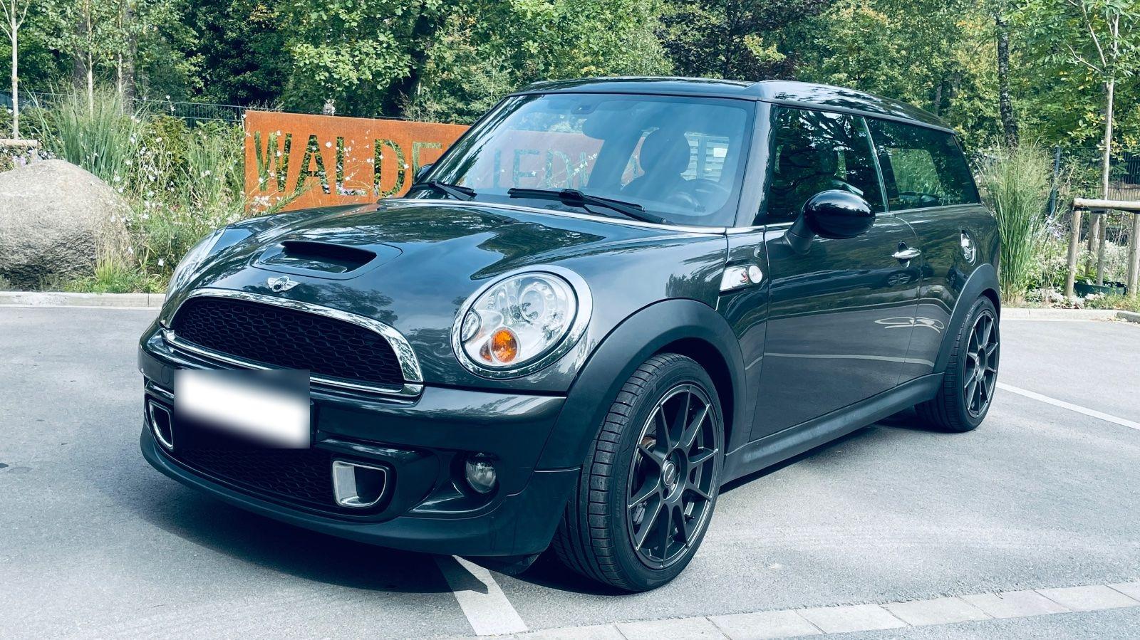 MINI Cooper Clubman