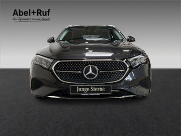 Mercedes E 200 - 2