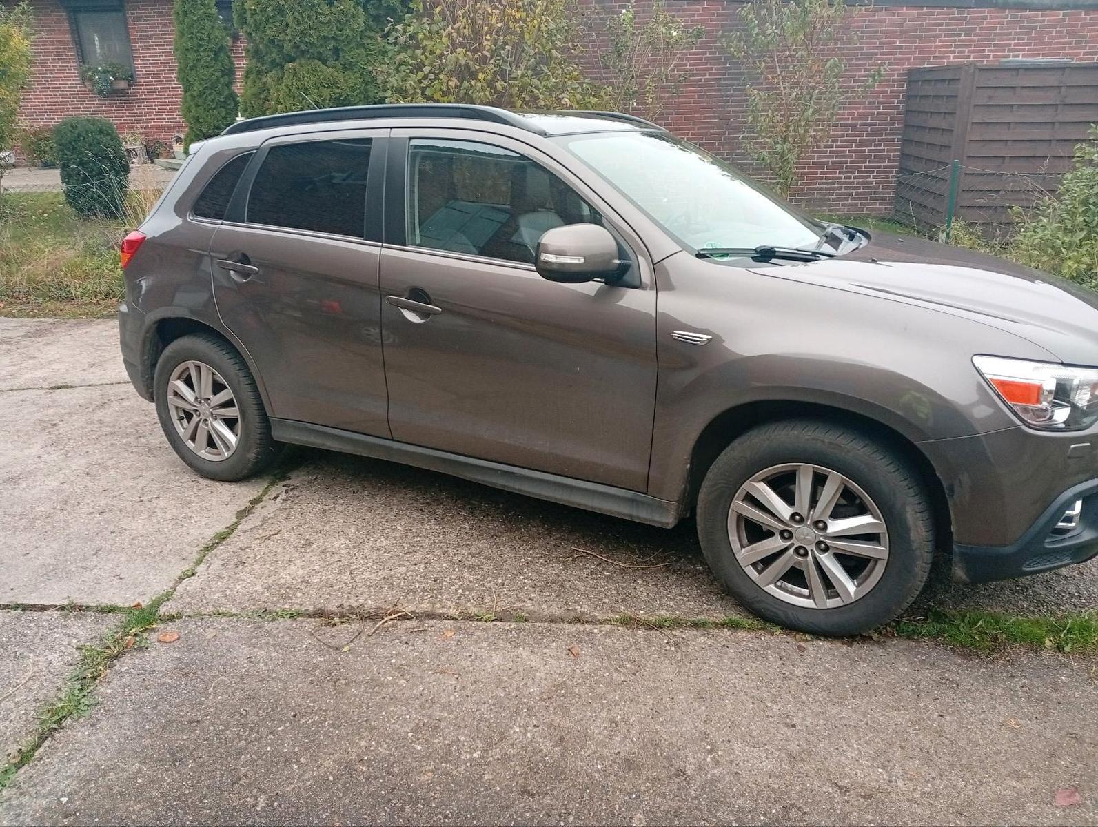 Mitsubishi ASX 2010 — rear view