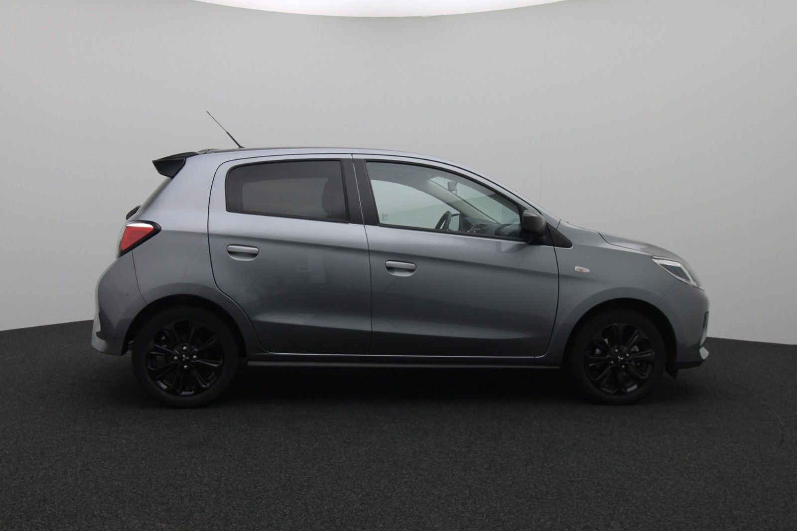 Fahrzeugabbildung Mitsubishi Space Star 1.2 Spirit+ Black