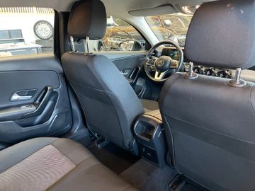 Mercedes-Benz A 180 d  *TACHODIGITAL*MBUX*NAVI*KAM*1.HAND*