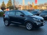 Kia Sportage 1.6 2WD TÜV Neu* AHK* Navi* - Kia Gebrauchtwagen in Dortmund