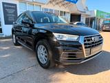 Audi Q5 2.0 TFSI quattro sport Xen+AHK+Navi+Klimaauto - Audi Q5 Sport mit Benzin-Antrieb
