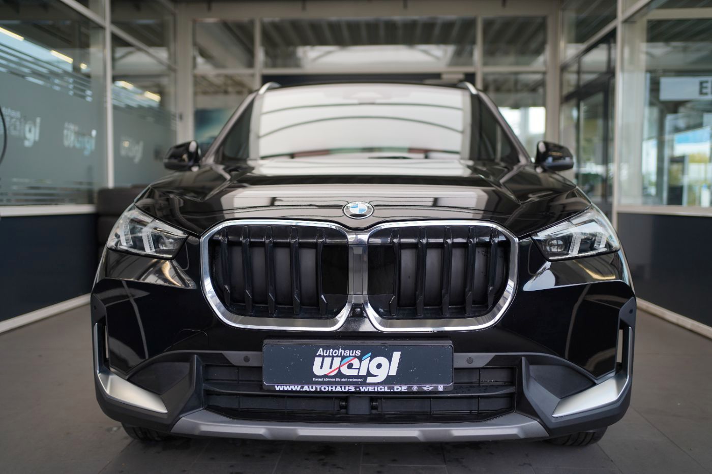 Fahrzeugabbildung BMW X1 20iA Head-Up+ParkingAssis.Plus+LED+Komfortzug