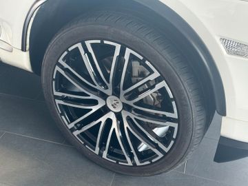Porsche Cayenne - 12