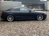 Audi A5. Coupé.  S-Line. Top. - Audi A5 aus 2009: Line