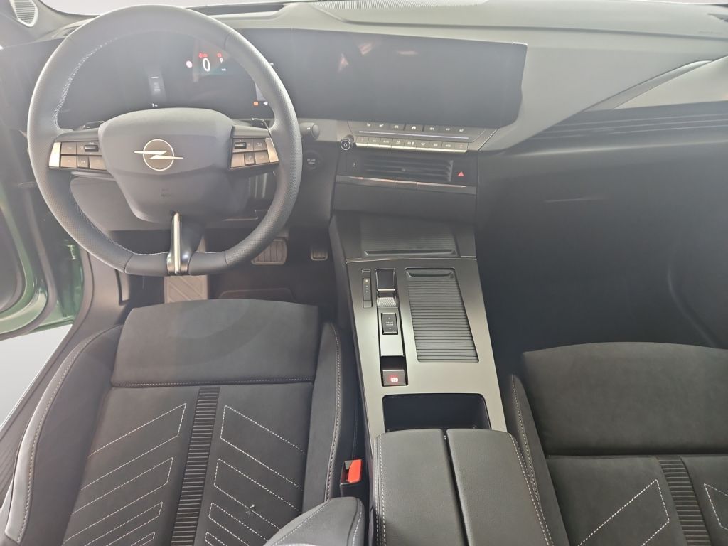 Fahrzeugabbildung Opel Astra Sports Tourer Electric Ultimate (L)