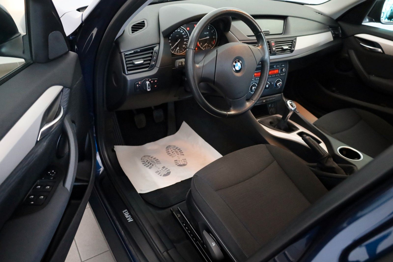 Fahrzeugabbildung BMW X1 18i sDrive Modellpflege,PDC,Isofix