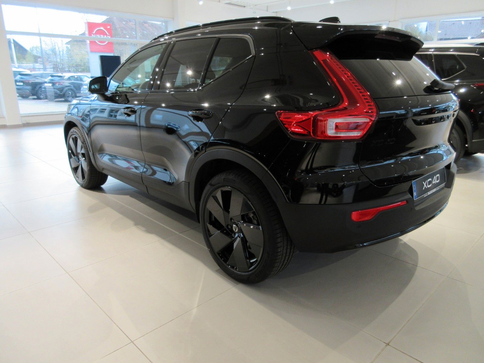 Fahrzeugabbildung Volvo XC 40 B3 Ultra Black Edition | 360° | NS | Navi