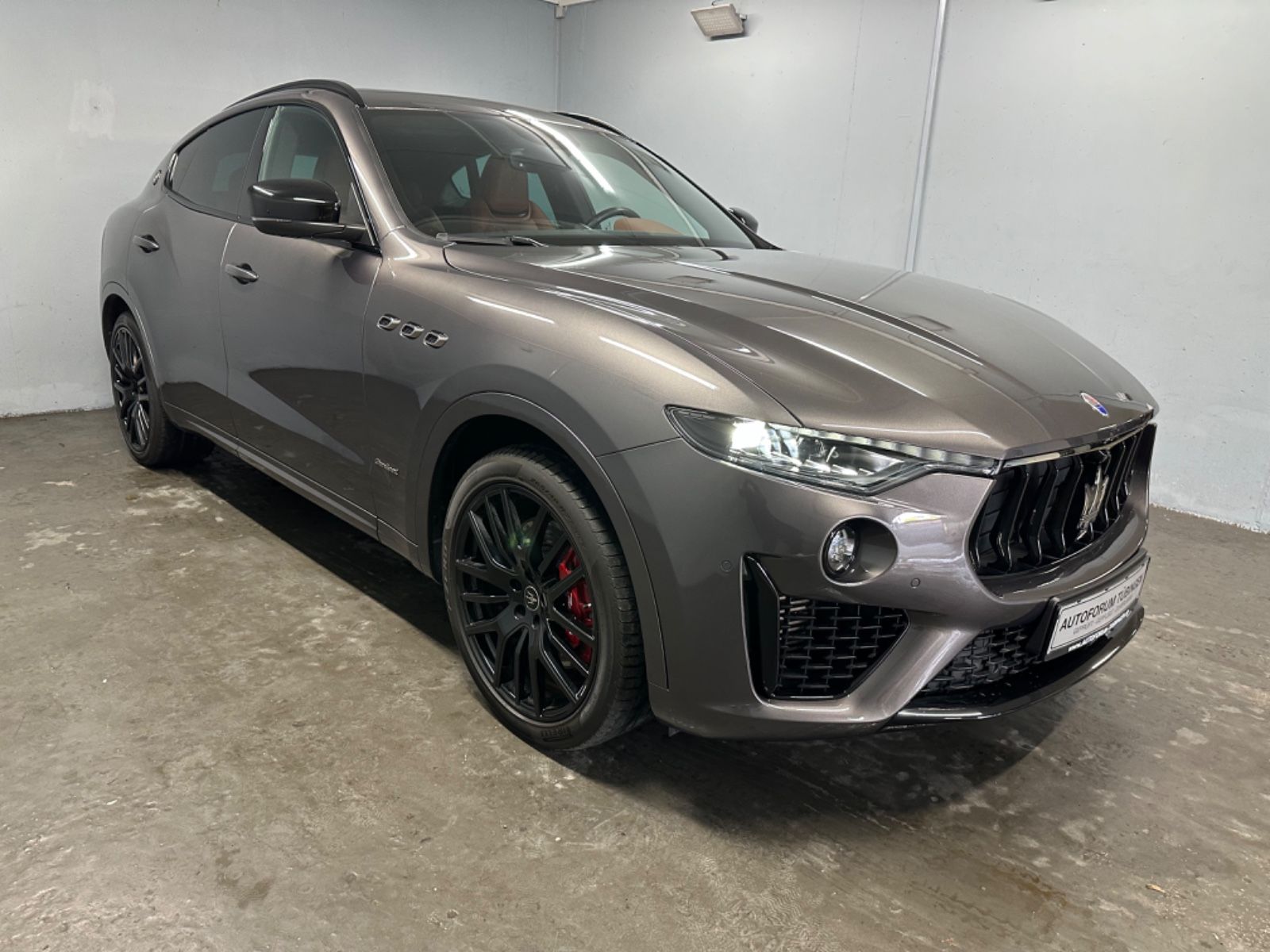 Fahrzeugabbildung Maserati Levante S Q4 GRANSPORT SKYHO.*PANO*H&K*NERISSIMO