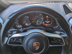 PORSCHE Cayenne Platinum Edition Bose~Pano~PorscheScheck