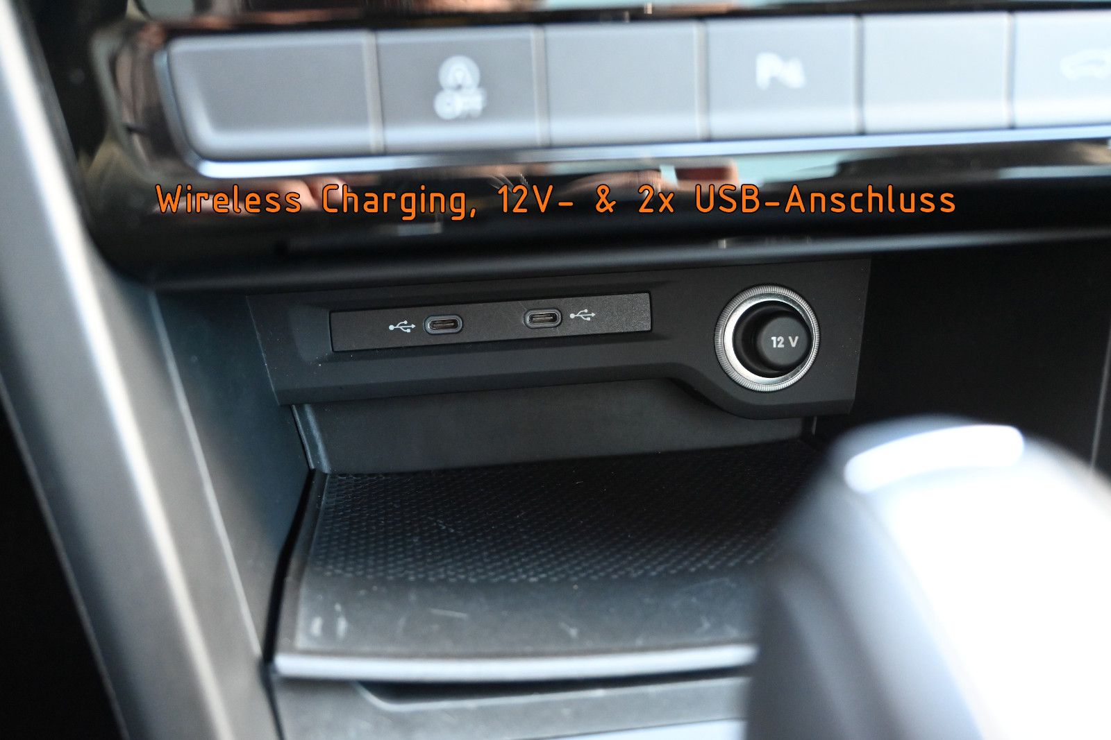 Fahrzeugabbildung Volkswagen Touran 1.5 TSI DSG °ACC°AHK°PANO°STHZ°DYNAUDIO°