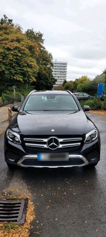 Image of Mercedes-Benz GLC 250