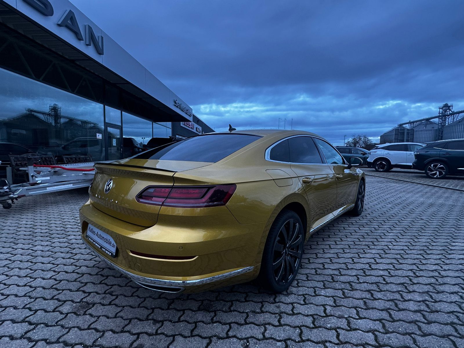 Fahrzeugabbildung Volkswagen Arteon R-Line