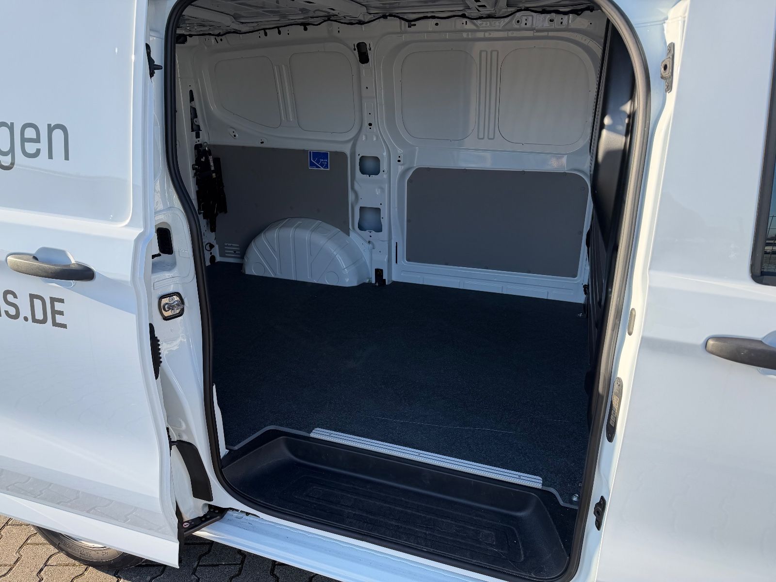Fahrzeugabbildung Volkswagen T7 Transporter 2.0 TDI