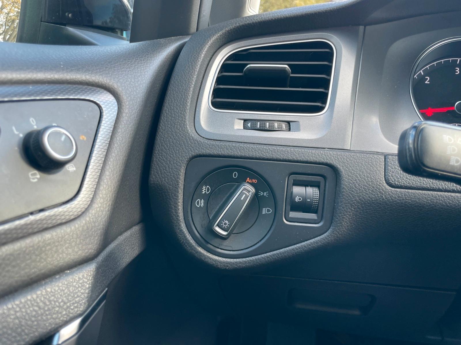 Volkswagen Golf 2015 — photo 19