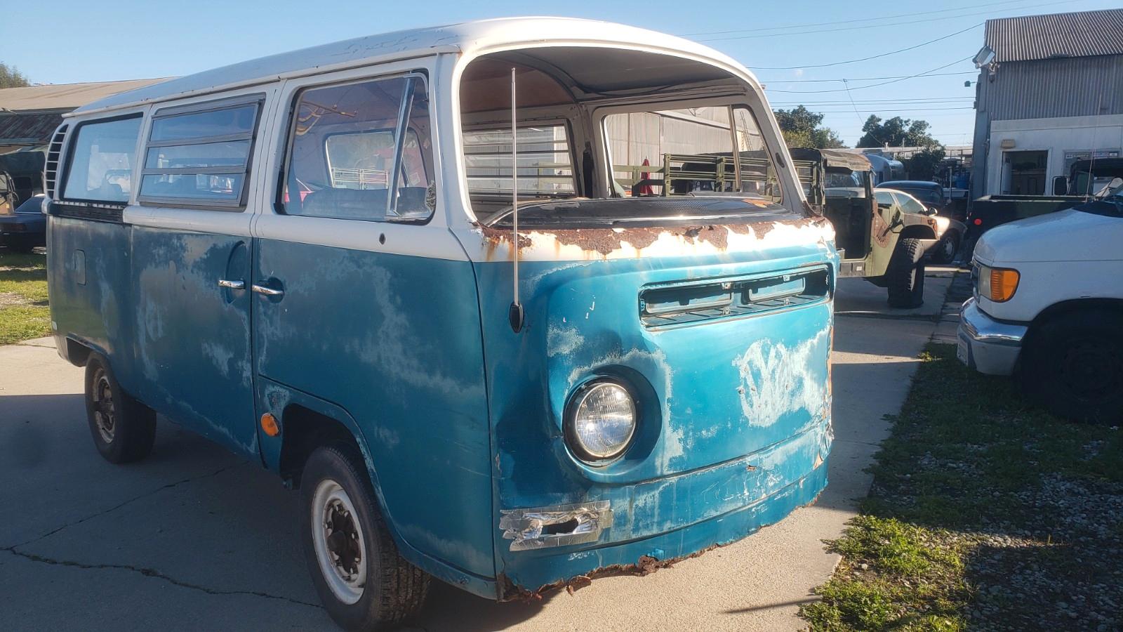 Volkswagen T2 VW Bus 1969. California car.