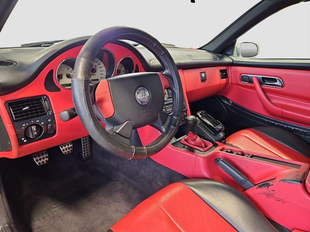 Mercedes-Benz SLK 230