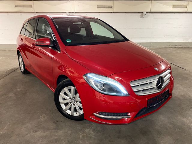 Mercedes-Benz B 180 CDI *BLUEEFF*Xenon*LED*Navi*PDC*SHZ*...