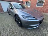 Tesla Model 3 Allradantrieb mit Dualmotor Long Ran...