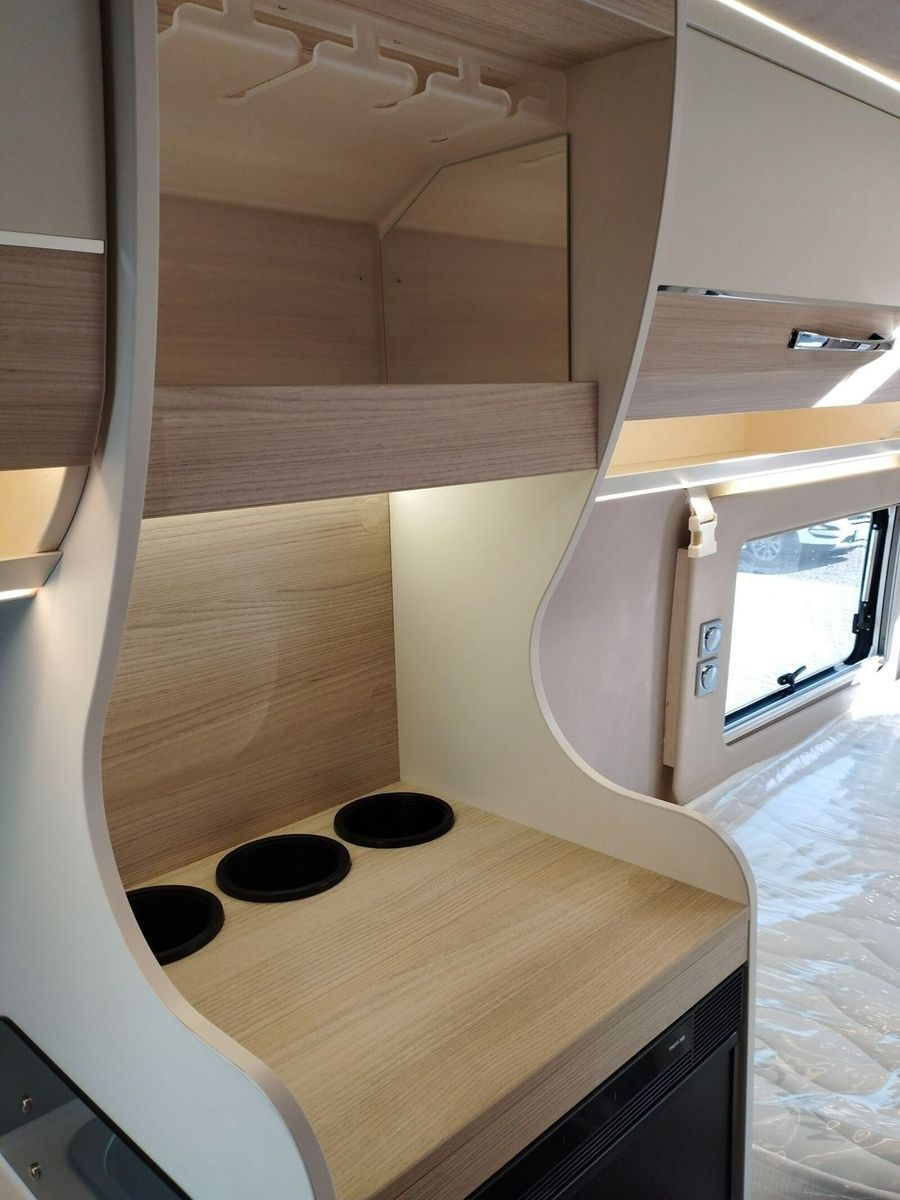 Fahrzeugabbildung Eura Mobil Van V 635 EB Mondial Paket