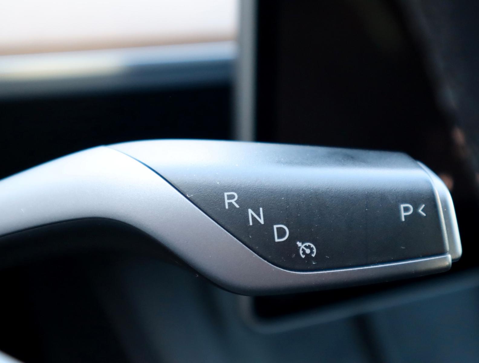 Tesla Model 3 Long Range Allrad /SHZ /2-Zonen-Klima