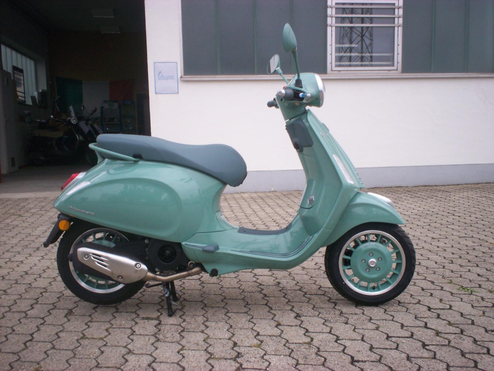 Vespa Sommeraktion Primavera 125  80 th Modell 2026