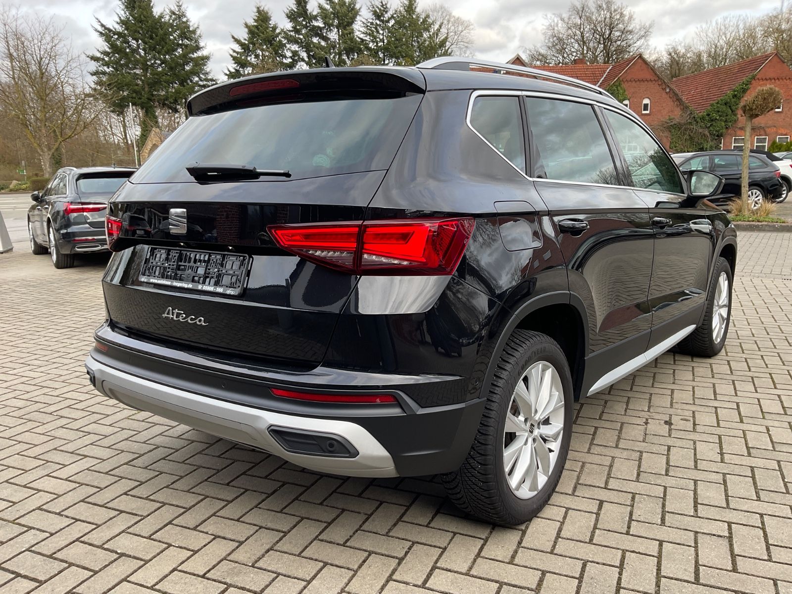 Fahrzeugabbildung SEAT Ateca 1.5 TSI Xperience DSG,Kamera,Navi,LED