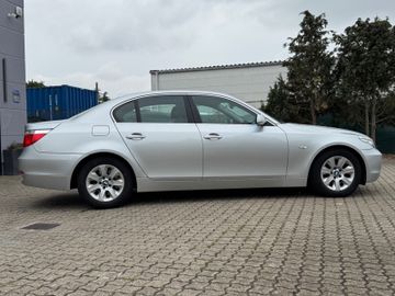 BMW 523 - 4