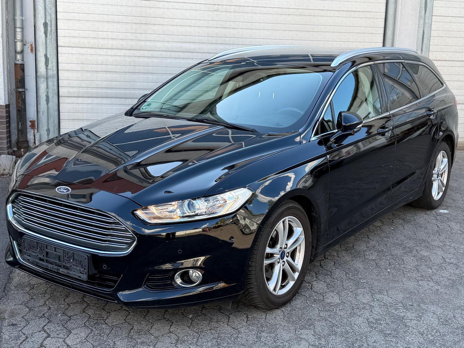 Ford Mondeo Turnier Titanium/ Tüv neu/ Navi