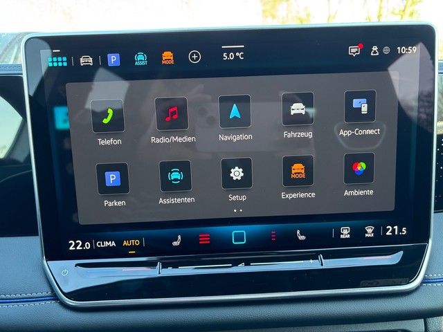Fahrzeugabbildung Volkswagen Tiguan 1.5eTSI DSG R-Line AHK+PANO+KEYLESS+NAVI+