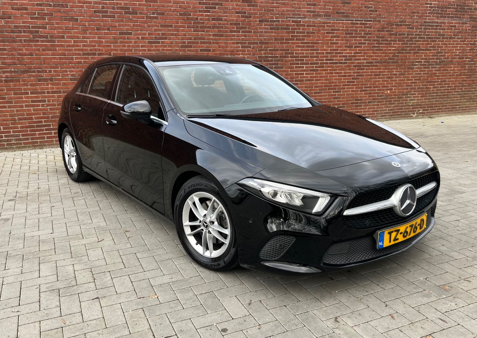 MERCEDES-BENZ A 180 d DCT -
