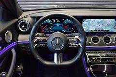 Fahrzeugabbildung Mercedes-Benz E 400d T 4Matic AMG Pano Burmester Distron+ Luft