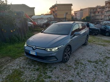 Volkswagen Golf - 2