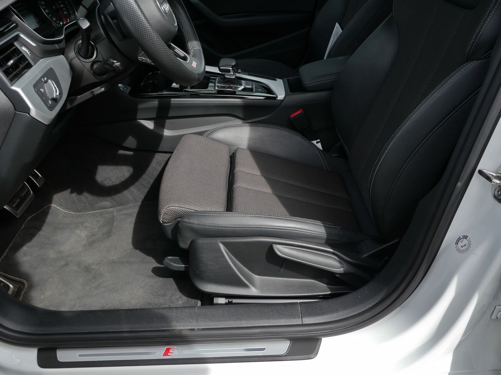 Audi A4 - Bild 22