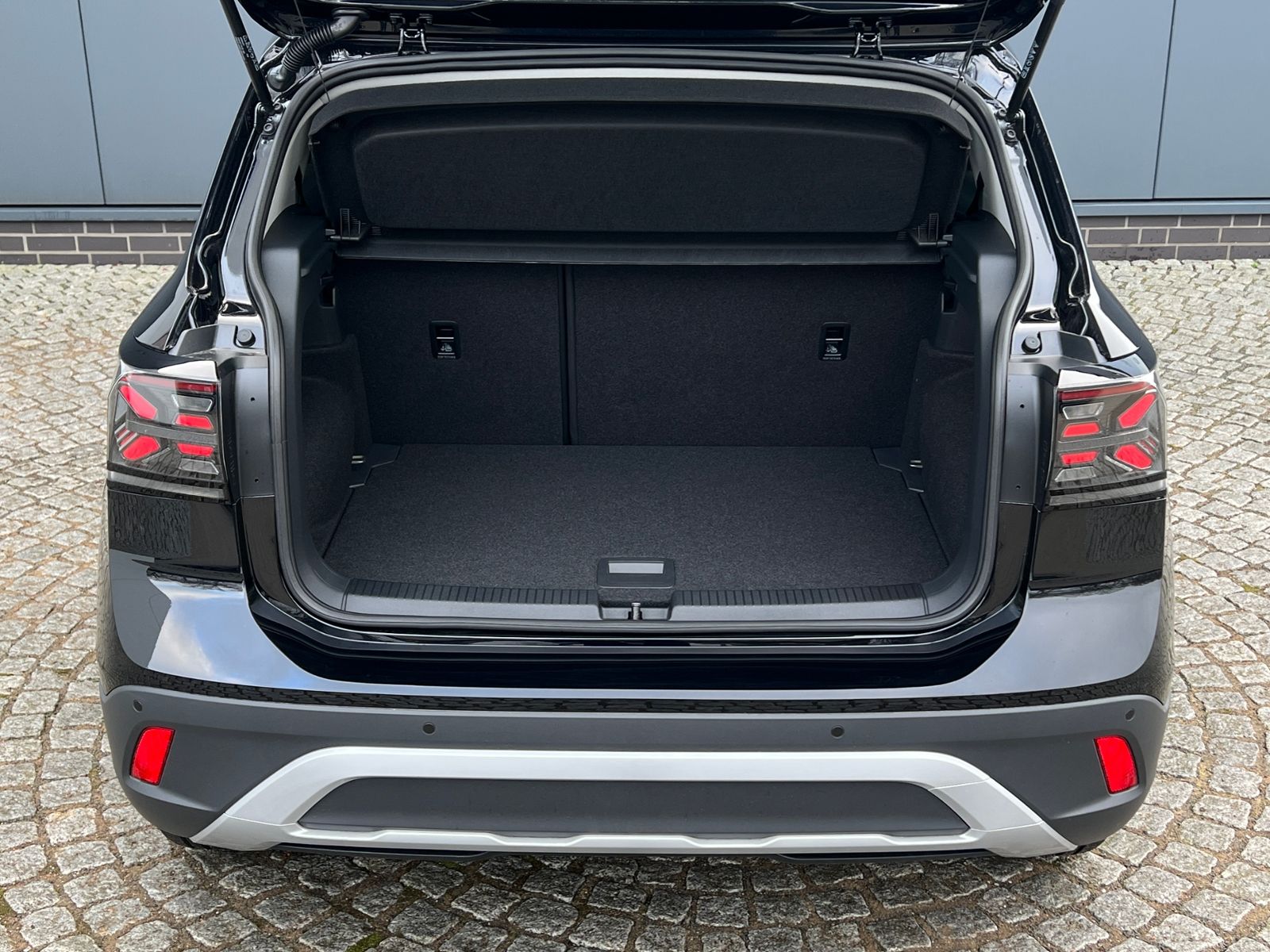 Fahrzeugabbildung Volkswagen T-Cross Life 1.0 TSI DSG *IQ.Light, ACC, App-Con