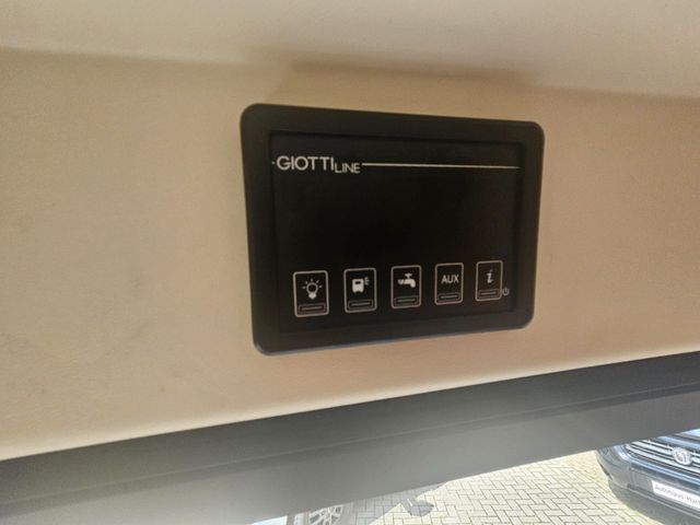 GiottiLine Van 54 Privilege-Solar-Markise-Rfk-Apple-1.Hd