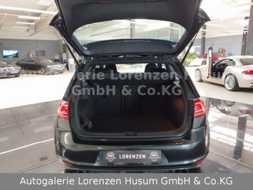Volkswagen Golf - 5