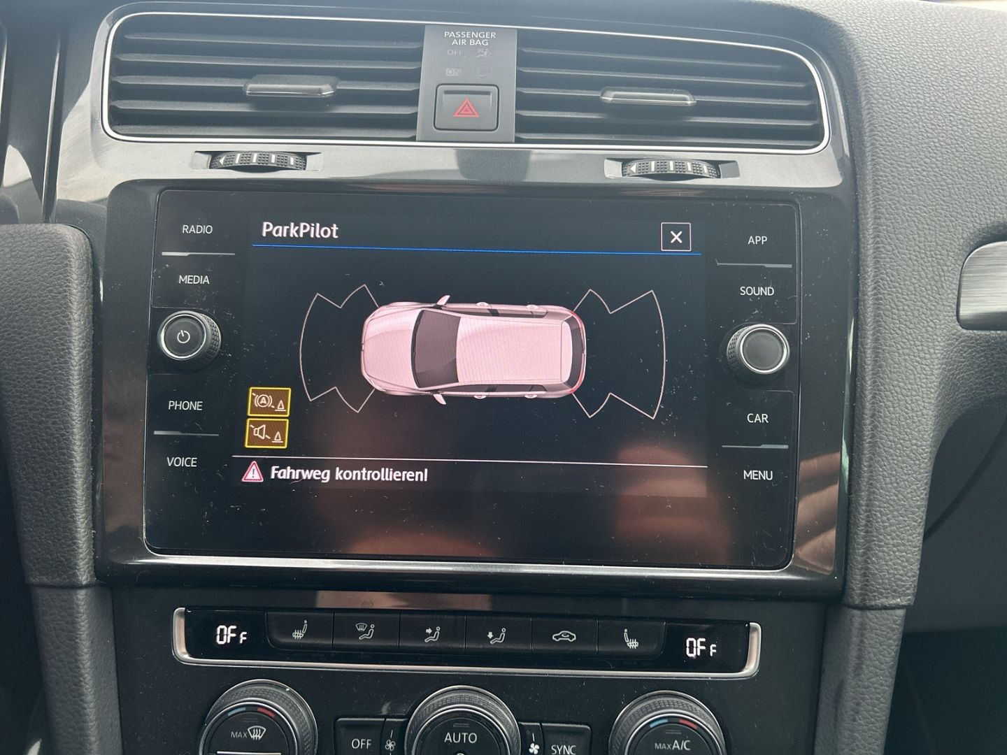 Fahrzeugabbildung Volkswagen Golf VII Comfortline BMT Start-Stopp 1.0 TSI EU6