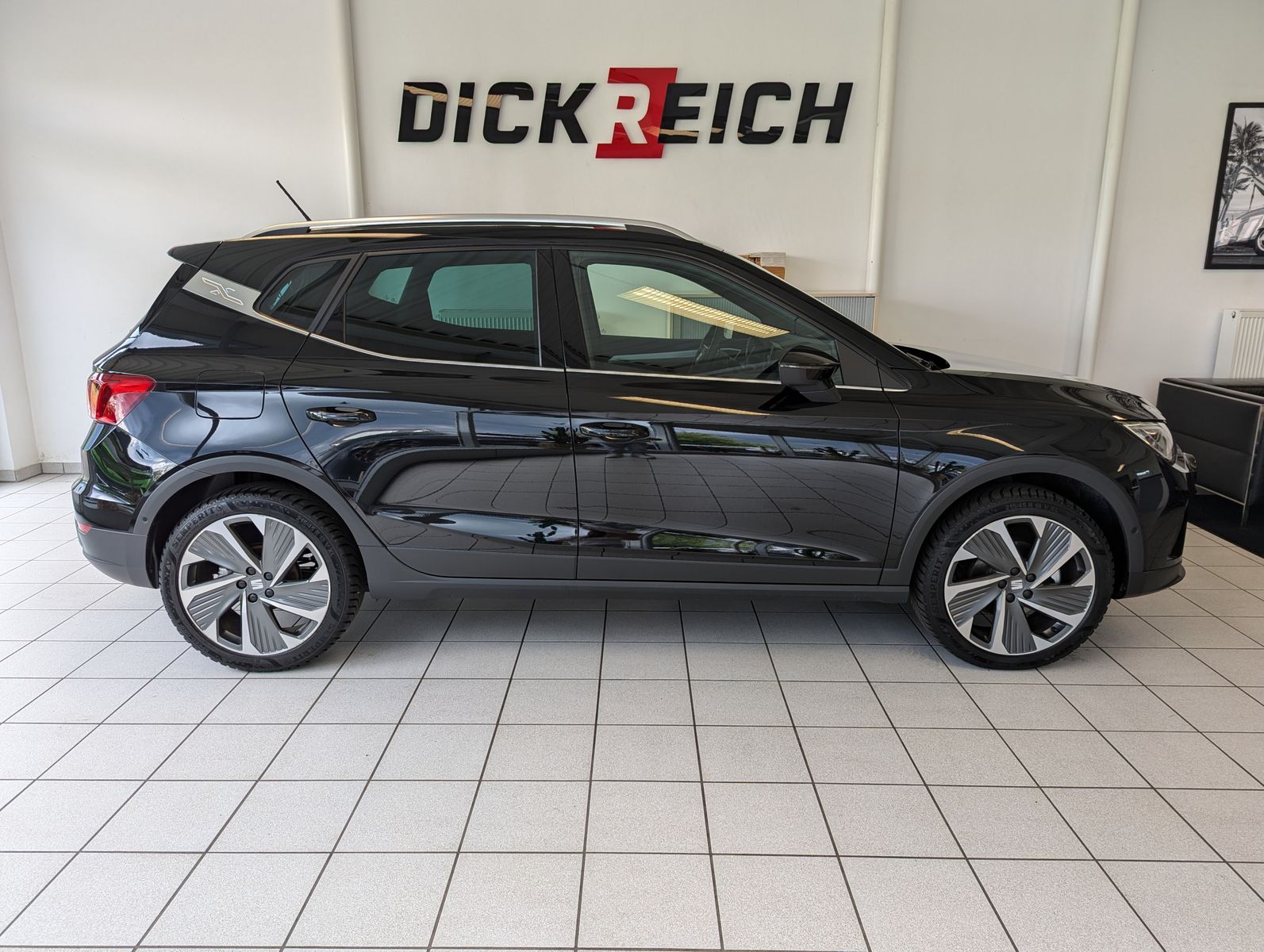 SEAT Arona 1.0 TSI FR DSG LED Dinamica ACC AHK Kamera - Image 8