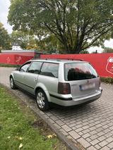 Volkswagen Passat 1.9 tdi Rumänische Dokum... - gebrauchte VW Phaeton aus dem Jahr 2005