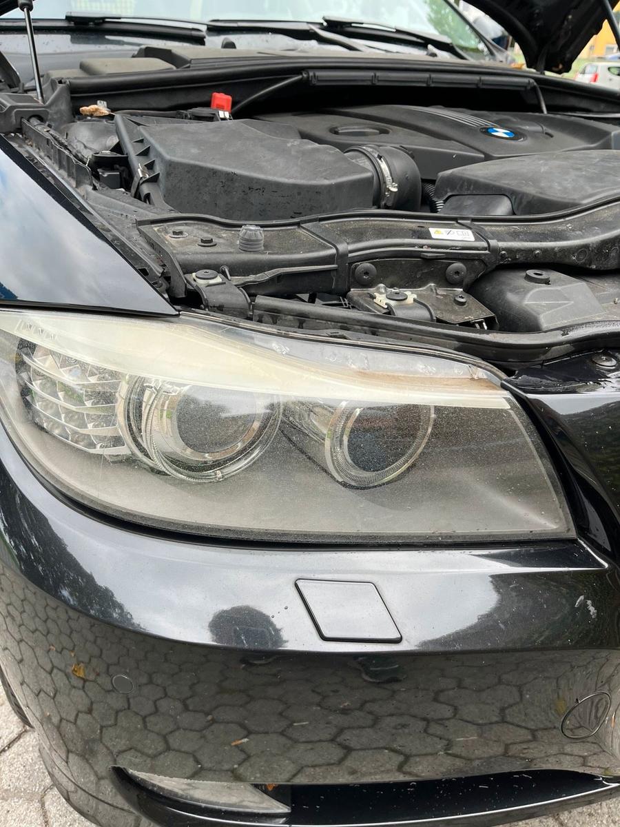 BMW 318 2010 — photo 10
