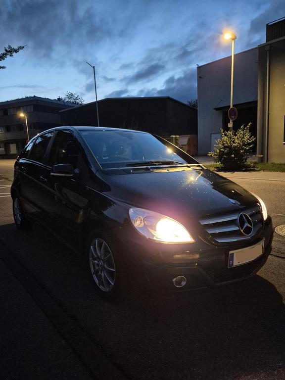 Mercedes-Benz B 150