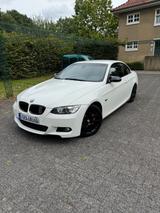 BMW E93 325d Cabrio M-Paket - BMW 325 aus 2008: 325d