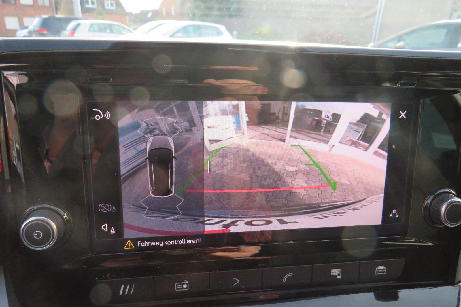 Fahrzeugabbildung SEAT Arona Style DSG GRA KAMERA SITZH. PDC APP-CON 1H