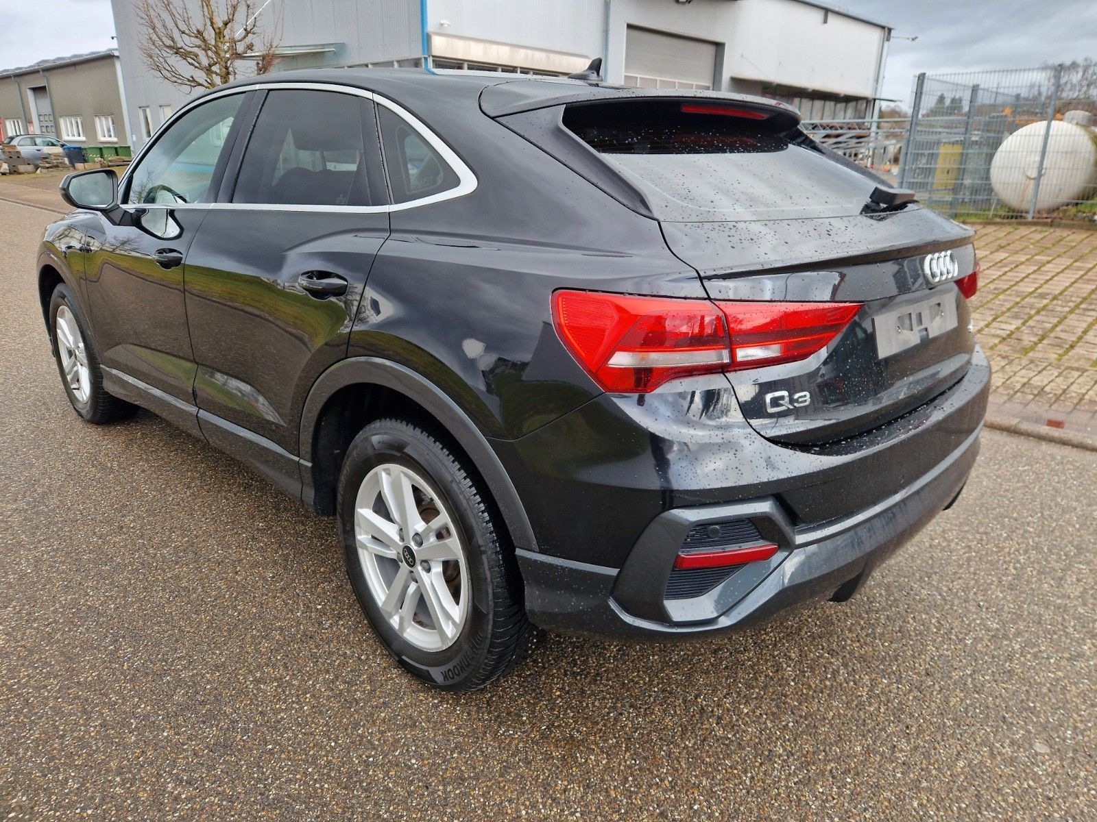 AUDI Q3 35 TFSI S tronic advanced Sportback
