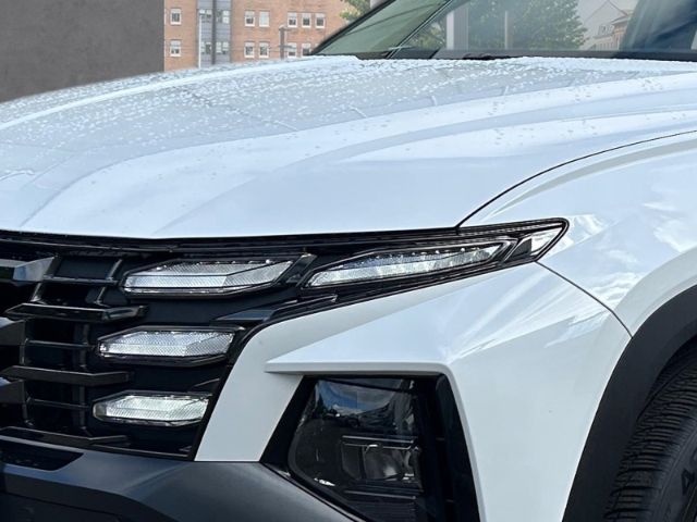 Fahrzeugabbildung Hyundai Tucson FL HEV (MY25) 1.6 T-GDi (215 PS) 6-AT 2WD