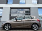 BMW 225 XE*ORIG 16Tkm*LEDER*KAM*LUXURY*HiFi*LED*17' - BMW 225 Active Tourer in Düsseldorf
