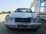 Mercedes-Benz Classe E E 200 cat Classic QUATTRO - gebrauchte Mercedes-Benz E 200 aus dem Jahr 1997